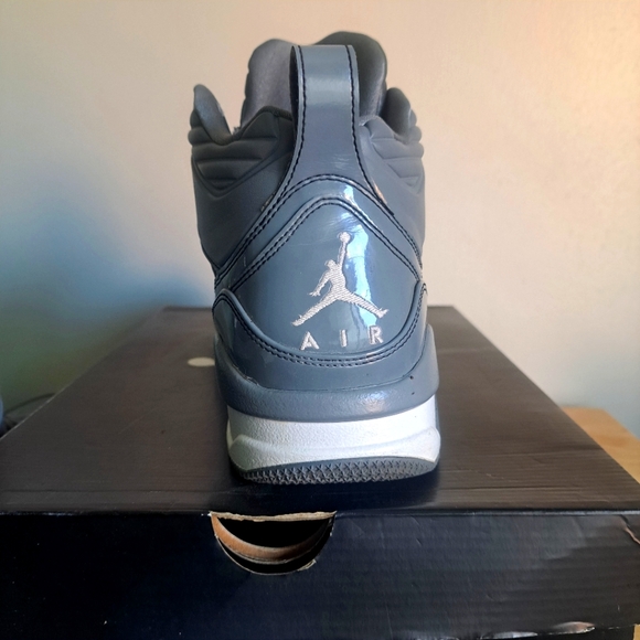 Air Jordan Flight 9.5 - Picture 3 of 6